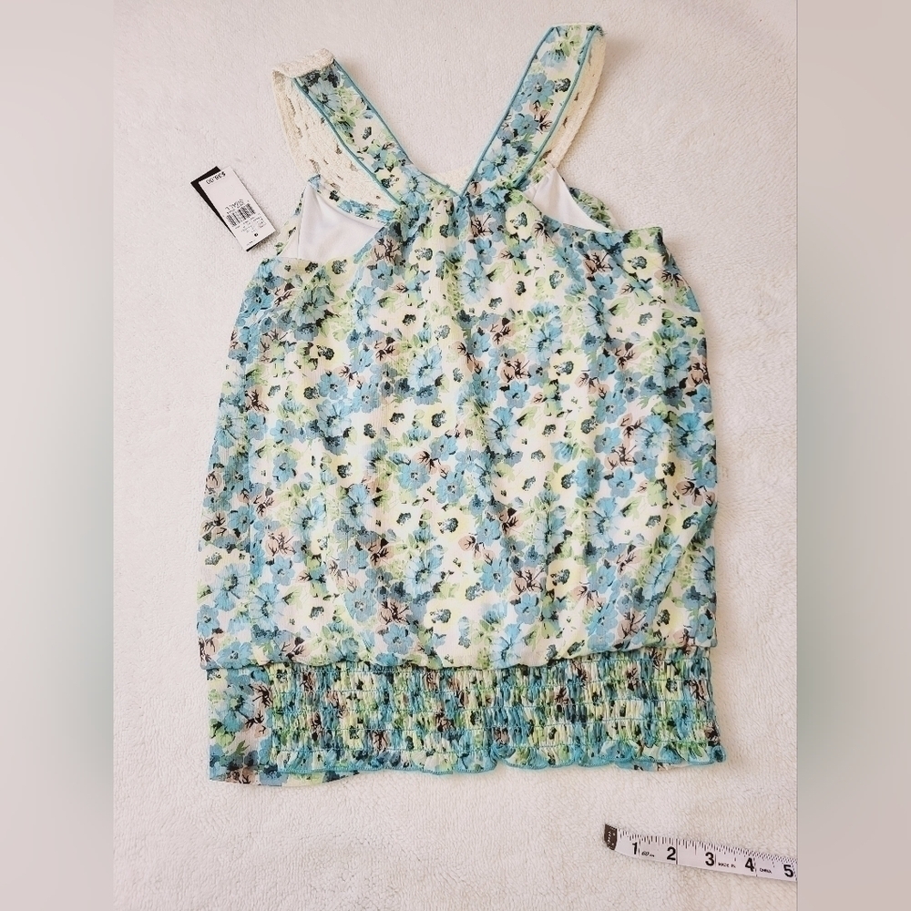 IZ Byer Pastel Blues and Greens Floral Top Women's Size Small NWT - Picture 3 of 8